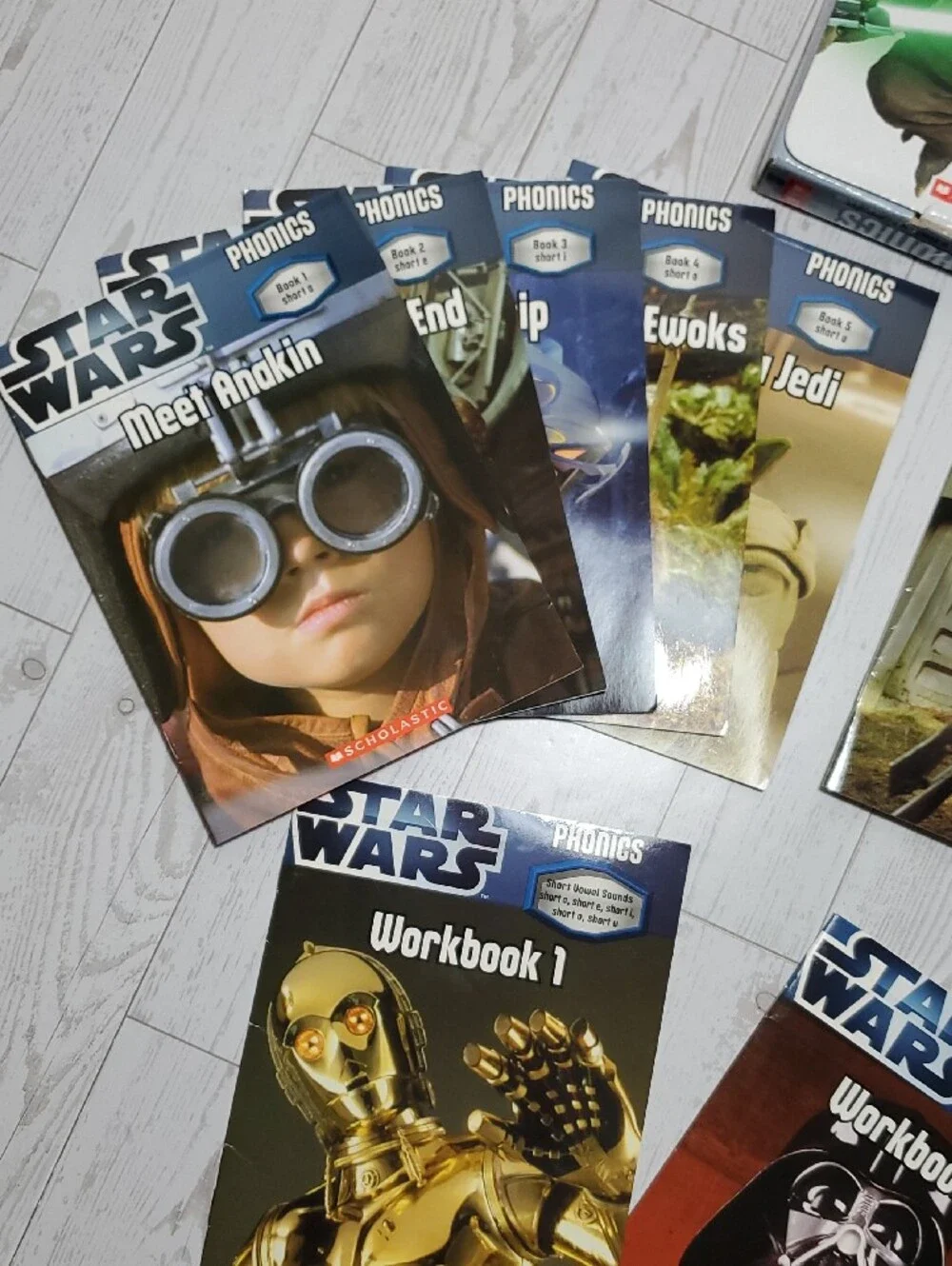Scholastic Star Wars Phonics Books 12 Collection Box Set